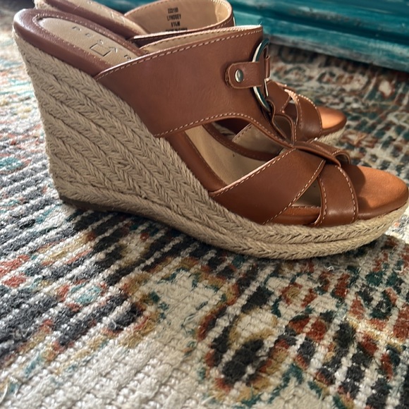 Pesaro wedges! - Picture 4 of 8